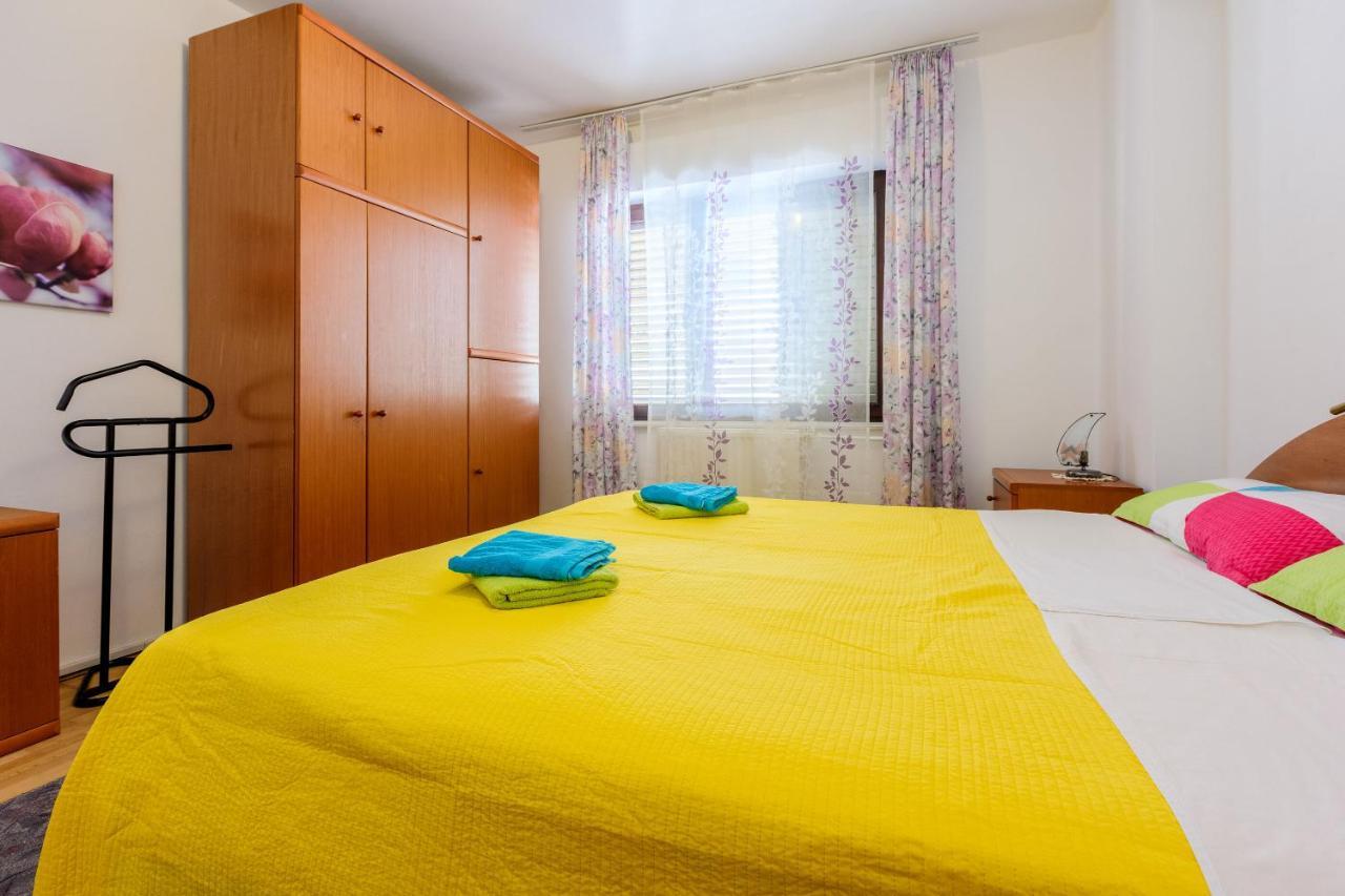 Apartments Budzyn Novi Vinodolski Exterior foto